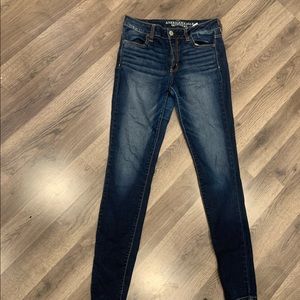 2 pairs of hi rise American eagle jeans